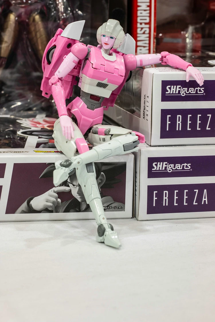 Mastermind Creations PS-04 Azalea Arcee - Image 10