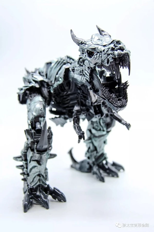 Takara Studio Series SS07 Leader Class Grimlock - Image 3