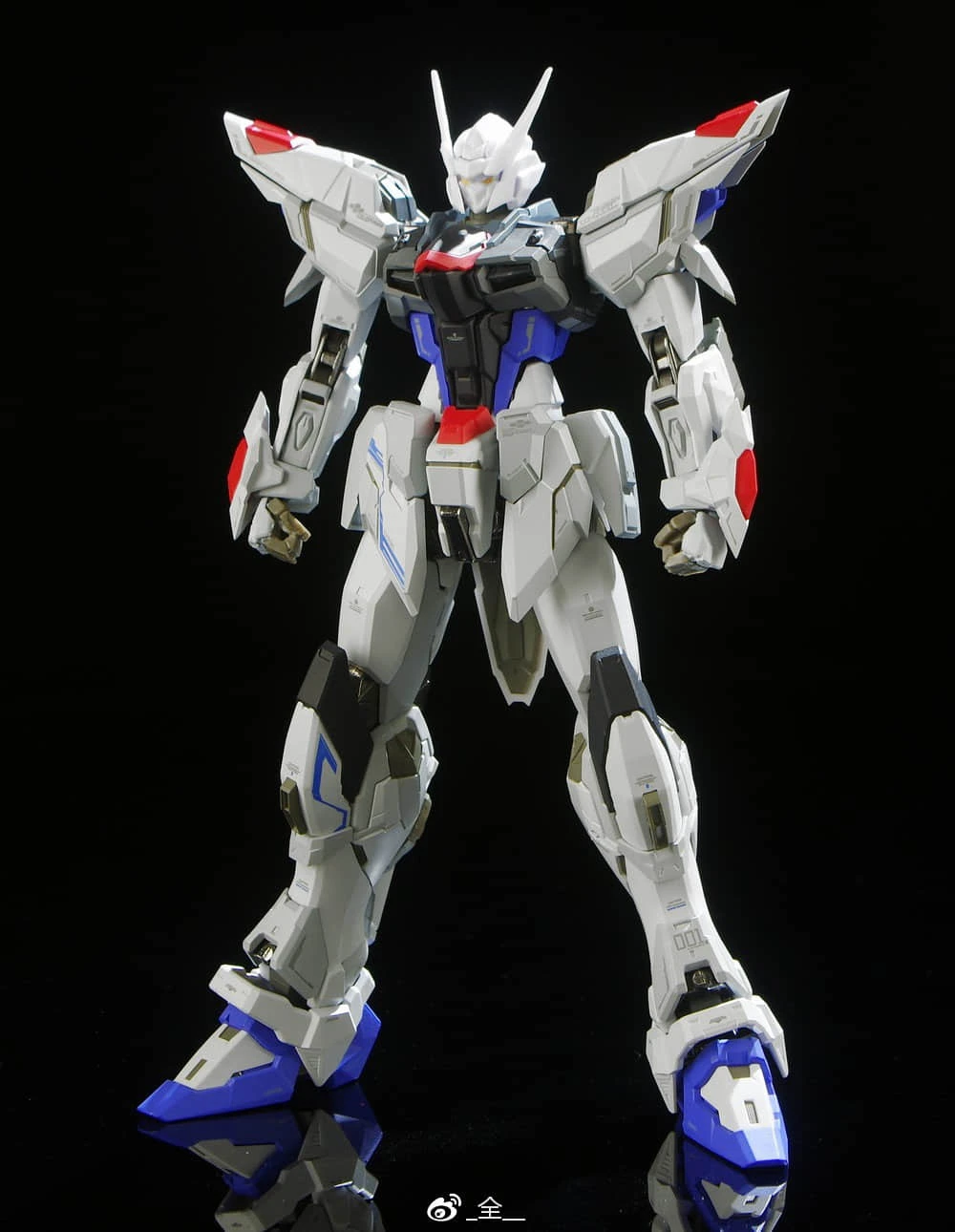 Wuming WMNL NoName 1/100 MG ZGMF-X10A ZGMFX10A Freedom Gundam Version 2.0 - Image 9