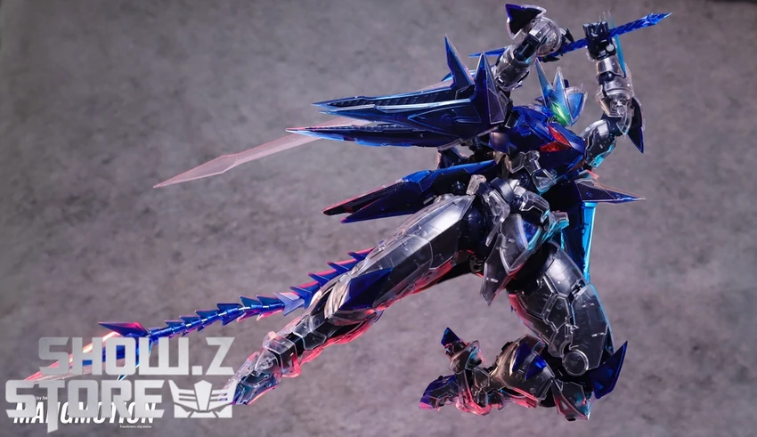 Strange Work 1/20 Frosty Cat Model Kit Clear Version - Image 2