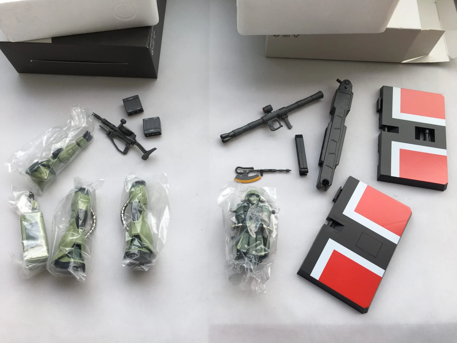 Metal Soldier 1/100 MS01 ZAKUII MS-01 MS-06 ZAKU2 Green Chogokin Metal Build - Image 2