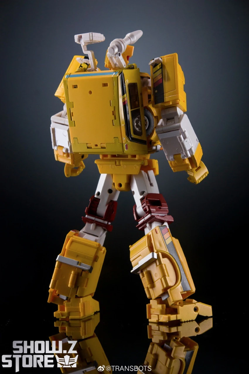 XTransbots MX-8Y Aegis Trailbreaker Yellow Diamond Version - Image 14