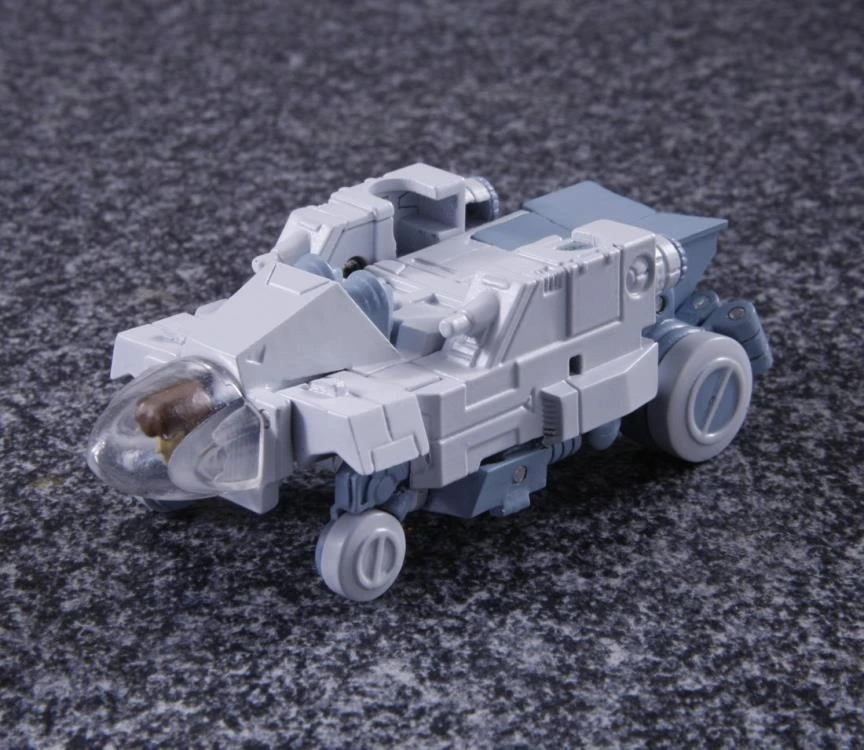 Takara Masterpiece MP-21 Mp21 Bumblebee - Image 6