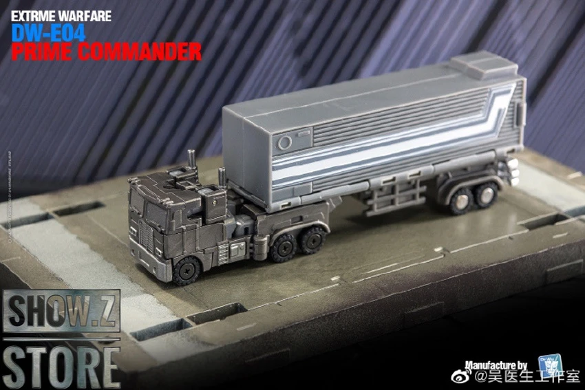 Dr.Wu DW-E04D Prime Commander Optimus Prime W/ Trailer Sleep Mode Version - Image 5