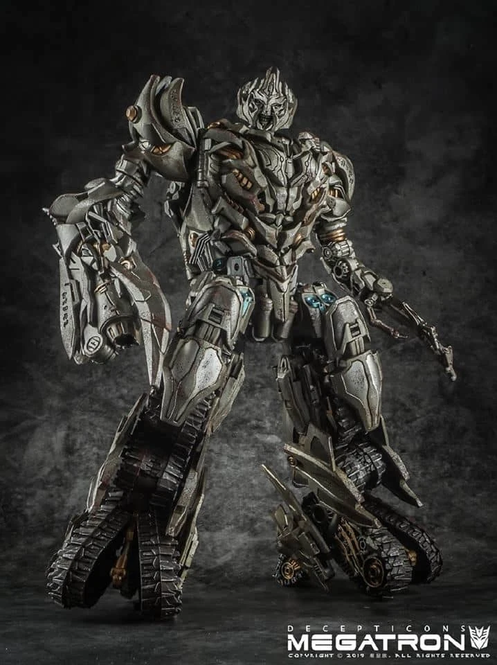 TF Dream Factory GOD-11S Megatron Battle Damaged Version - Image 2