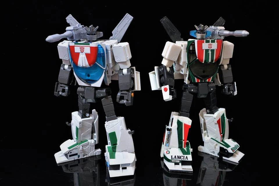 Takara MP-20+ Wheeljack Anime Color - Image 10