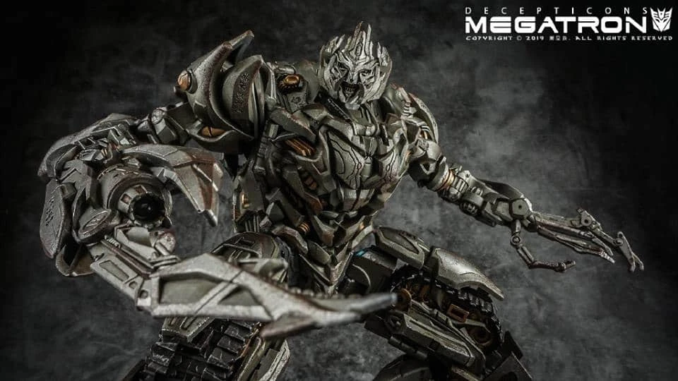 TF Dream Factory GOD-11S Megatron Battle Damaged Version - Image 4