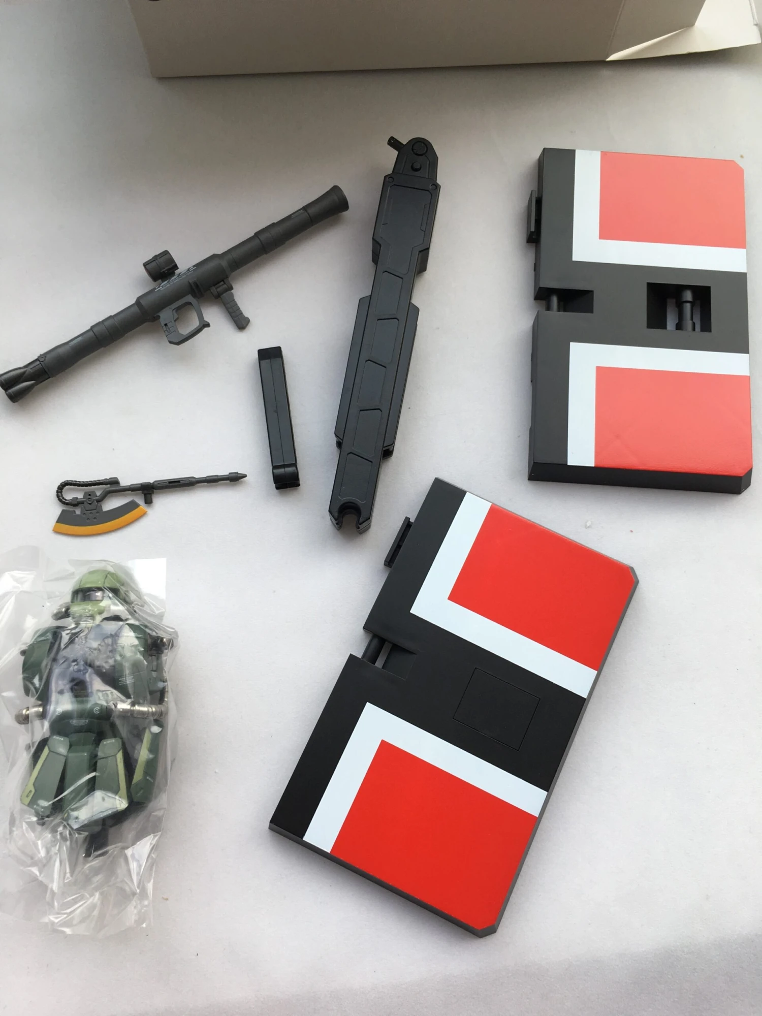 Metal Soldier 1/100 MS01 ZAKUII MS-01 MS-06 ZAKU2 Green Chogokin Metal Build - Image 4