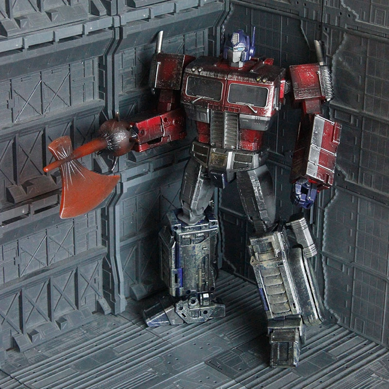 Weijiang WJ MPP10 Oversized Optimus Prime Extremely Damaged Version - Image 2